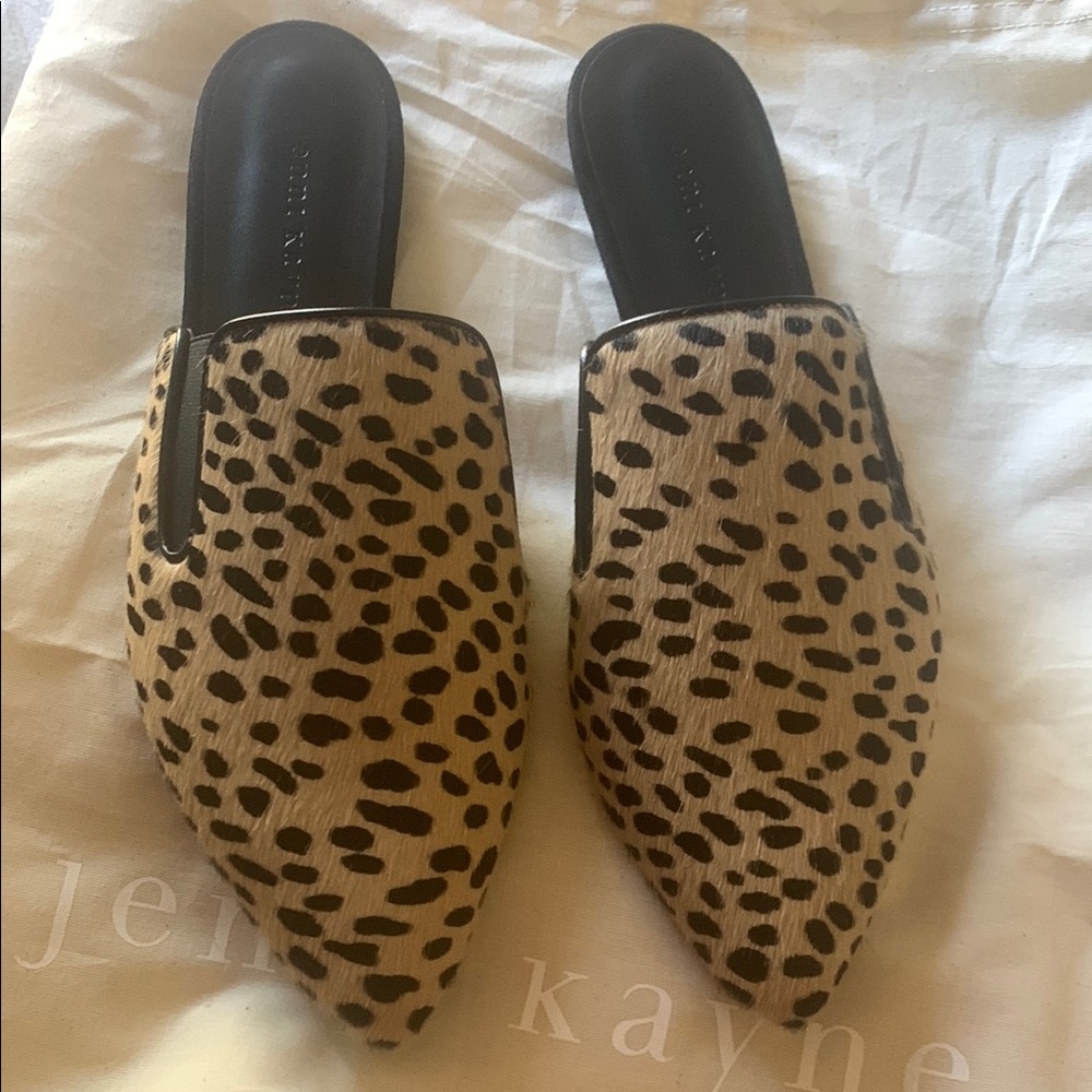 Jenni Kayne Black and Cream Women's Mules